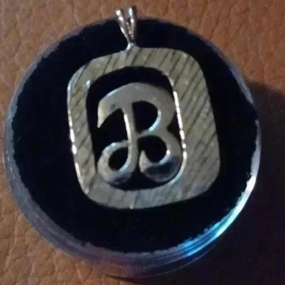 🌹Gold plated letter pendant "B" - Picture 1 of 6